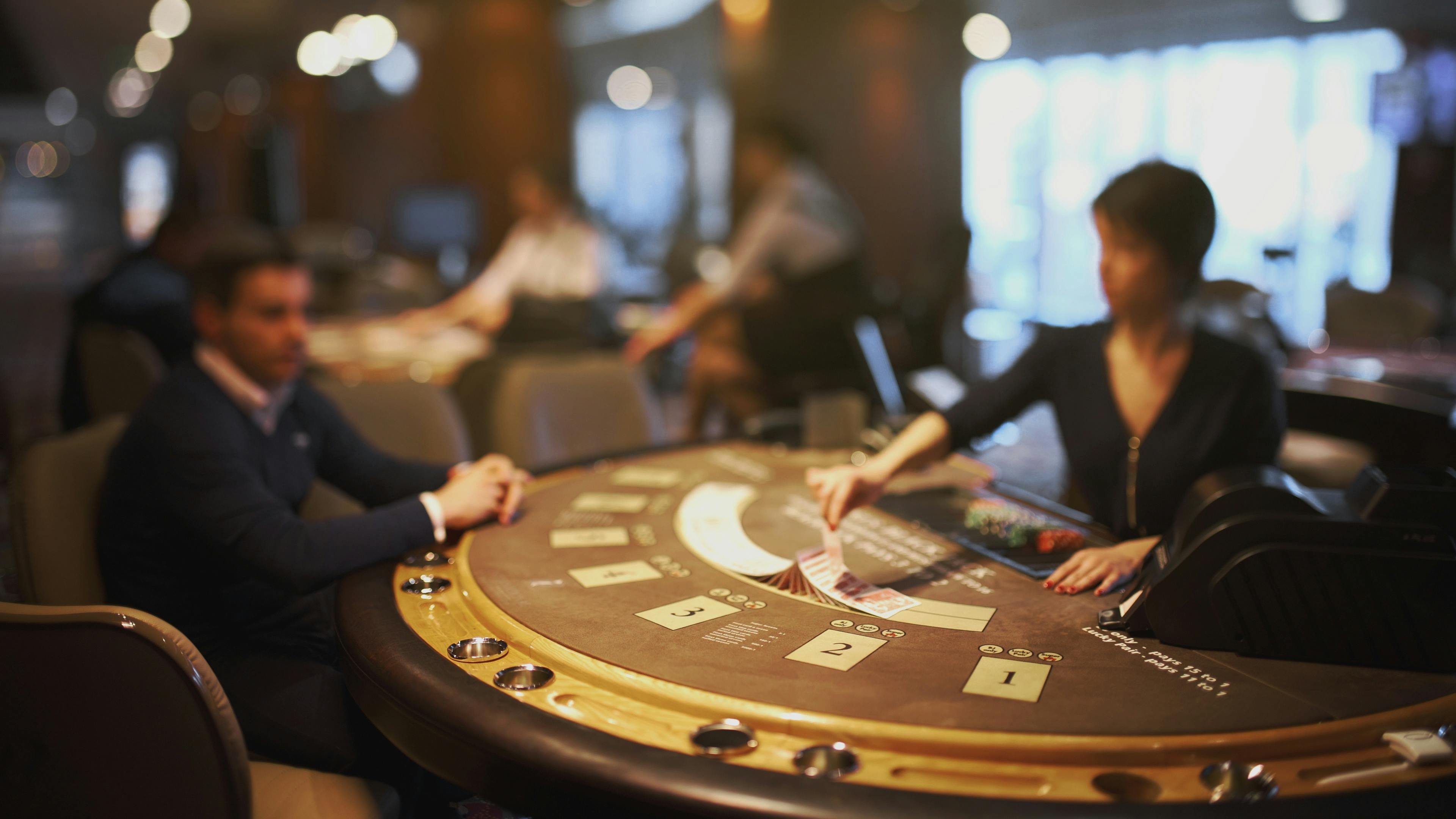 Texas Poker table layout and hand rankings on bagus77 slot